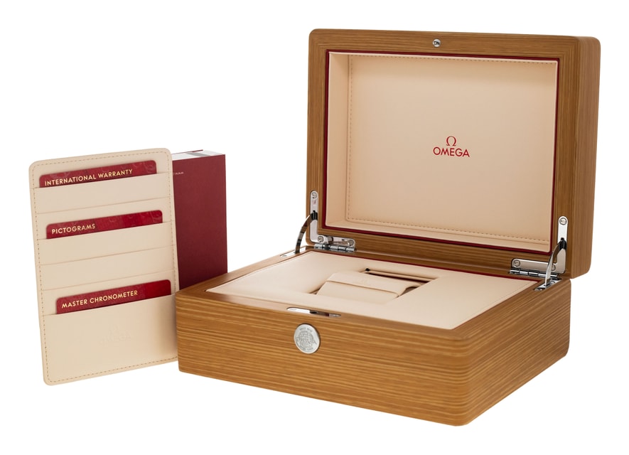 Omega Aqua Terra 150m Ladies 220.10.34.20.02.001 Image 5